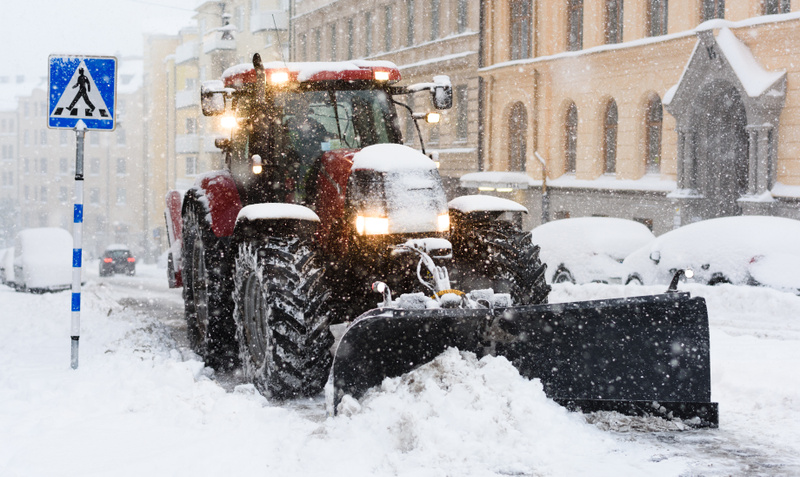 Snöskottning med traktor