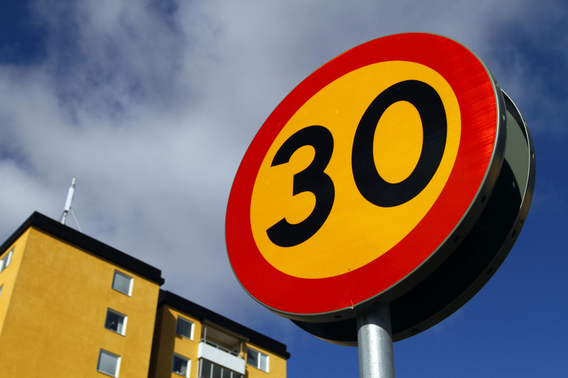 30 skylt